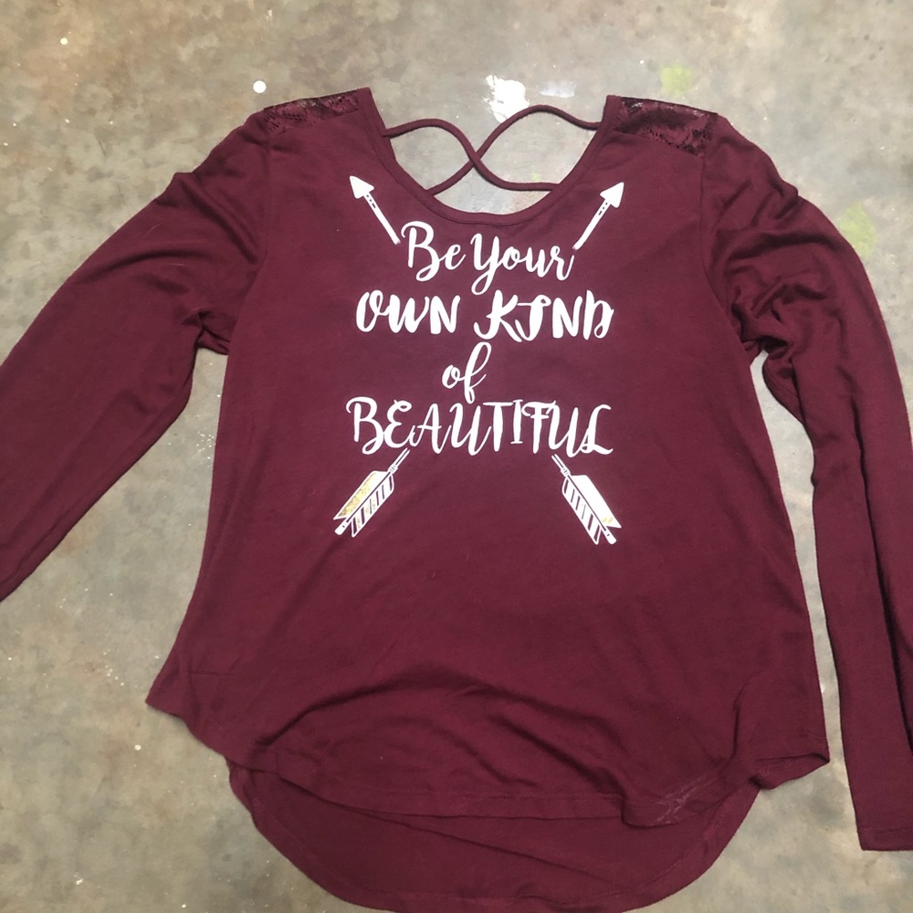 2 shirts, the second one is quarter sleeve